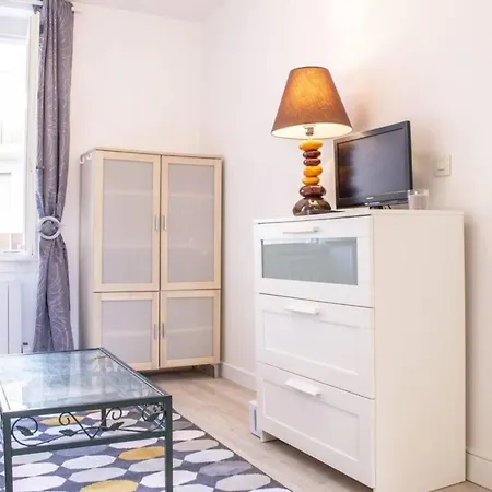 Nice Apartment Close To The Grande Plage 비아히쯔